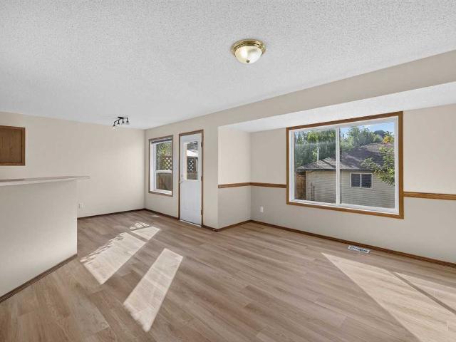 Apartment for rent in Wedgewood, Alberta