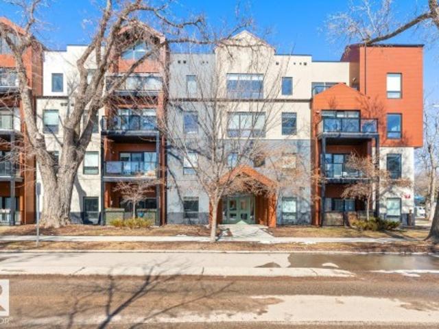 Condo for sale in Wedgewood, Alberta