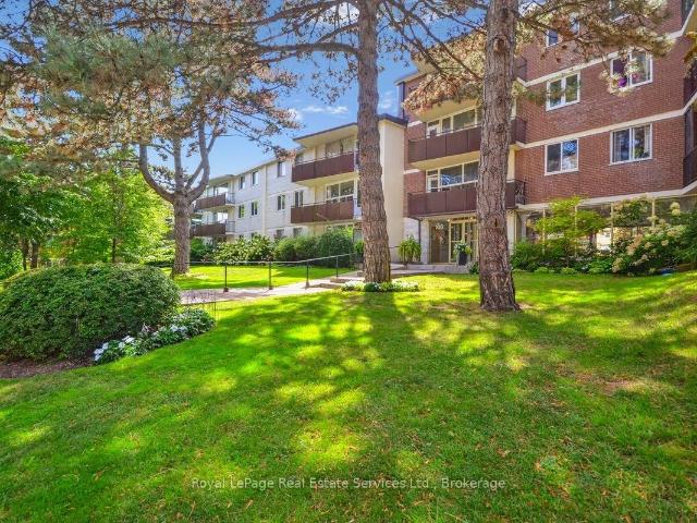 Apartment for sale in Woburn, Ontario