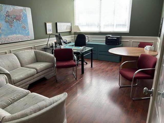 Commercial for rent in Surrey, British Columbia