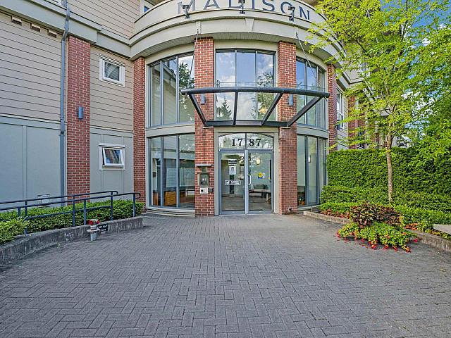 Condo for sale in White Rock, British Columbia