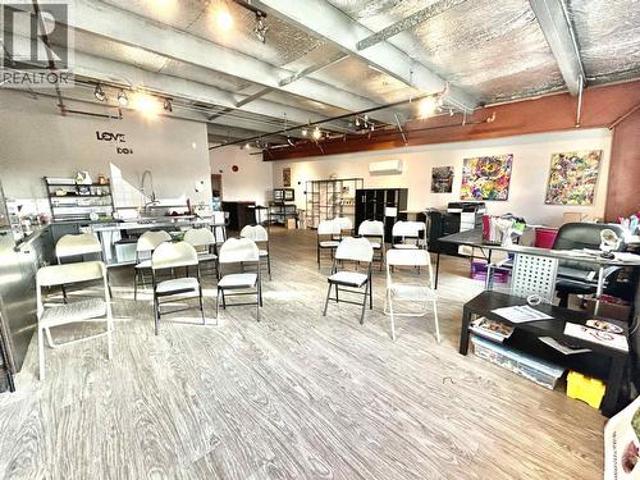Commercial for rent in Gibsons, Sunshine Coast Regional District