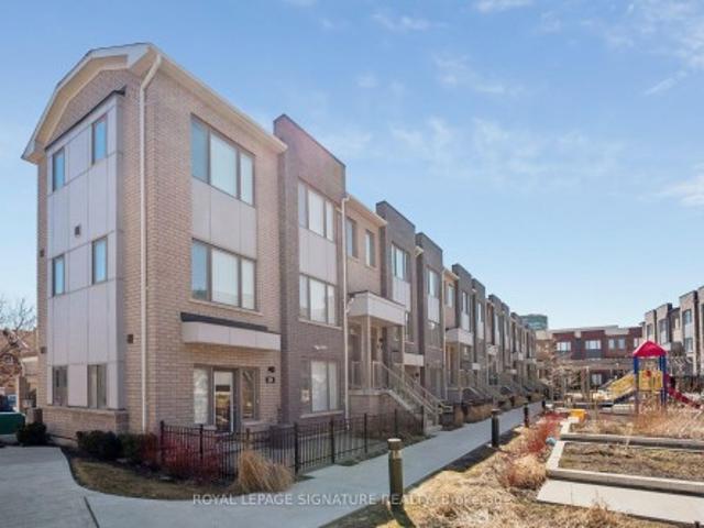 Townhouse for sale in Durham, Ontario