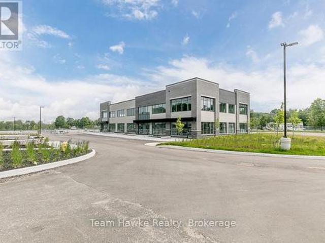 Commercial for rent in Midland, Ontario