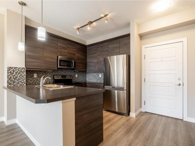 Apartment for sale in Wedgewood, Alberta