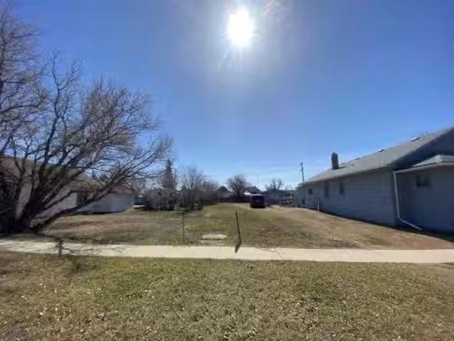 House for sale in Hanna, Alberta