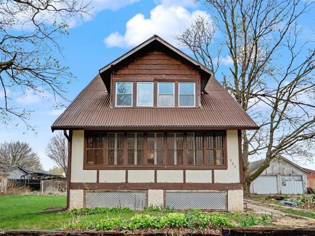 House for sale in State Center, Iowa