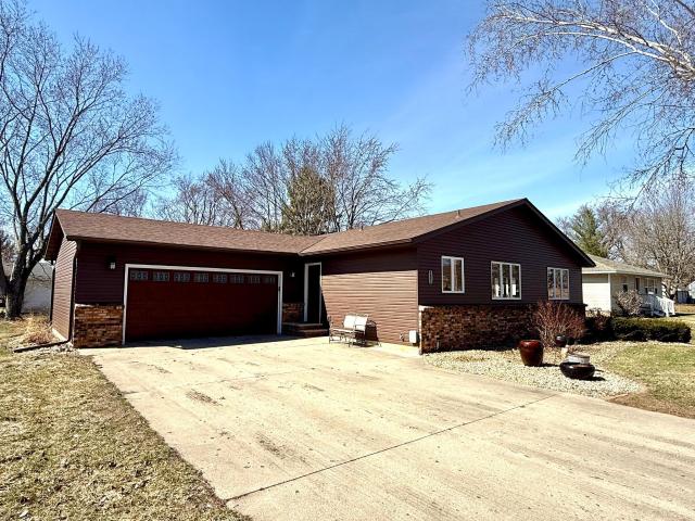 House for sale in Steele, Minnesota