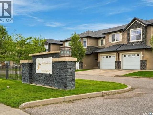 Townhouse for sale in Saskatoon, Saskatchewan