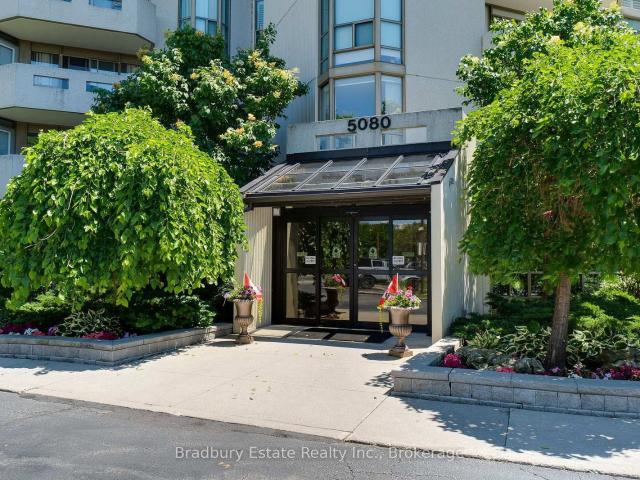 Condo for sale in Burlington, Ontario