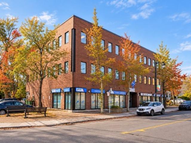 Commercial for rent in Dorval, Montréal (région administrative)