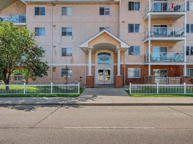 Condo for sale in Wedgewood, Alberta