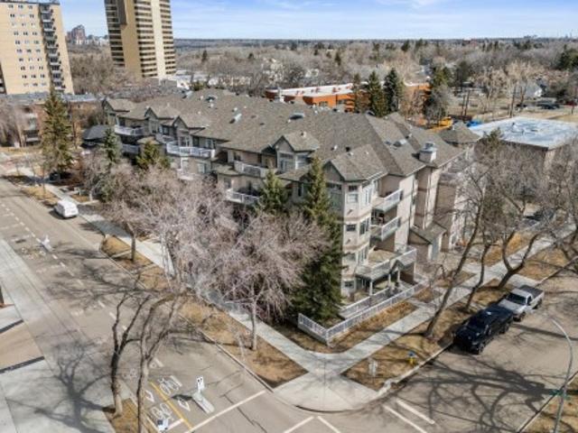 Condo for sale in Wedgewood, Alberta