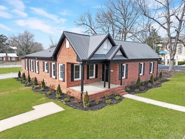House for sale in Clanton, Alabama