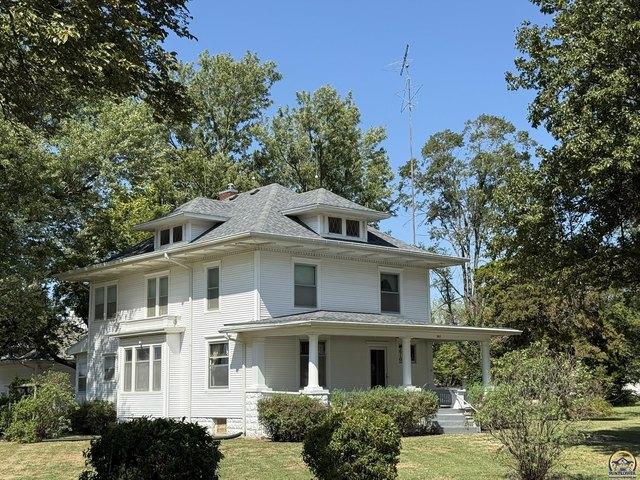 House for sale in Olpe, Lyon County