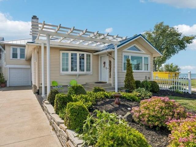 House for sale in Huron, Ohio