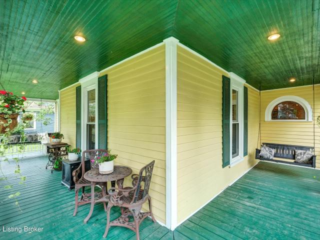 House for sale in La Grange, Kentucky