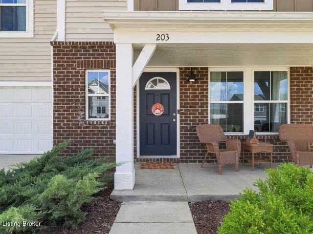 House for sale in Mount Washington, Bullitt County