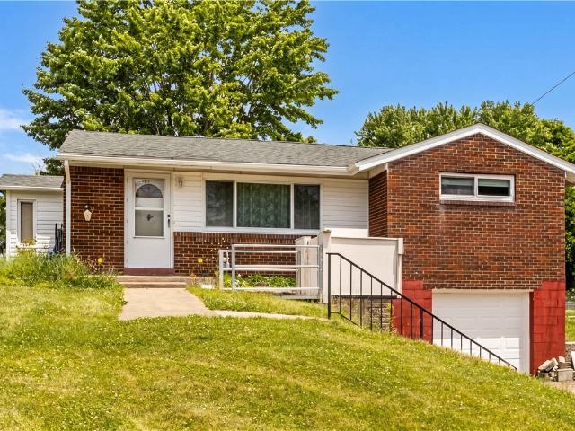 House for sale in Moon, Pennsylvania