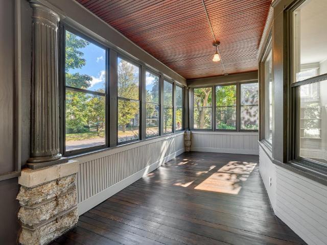 House for sale in Summit Hill, Saint Paul