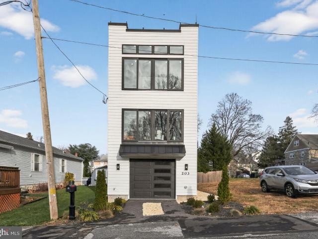 House for sale in Delco, Pennsylvania