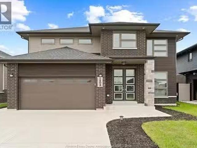 House for sale in Amherstburg, Ontario
