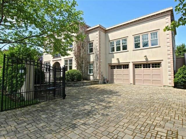 House for rent in Newport