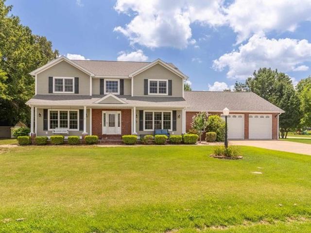 House for sale in Carterville, Illinois