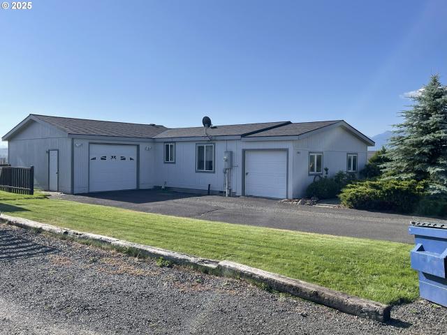House for sale in Oregonia