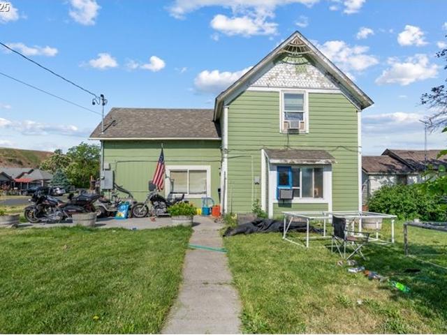 House for sale in Oregonia