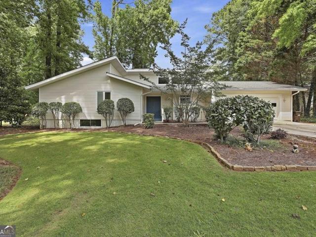 House for sale in Peachtree City, Georgia