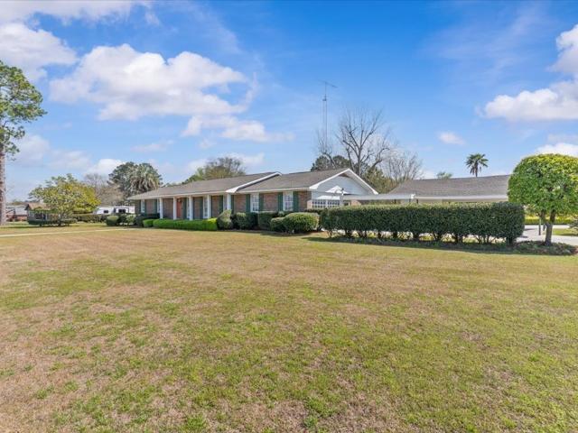 House for sale in Columbia, Alabama