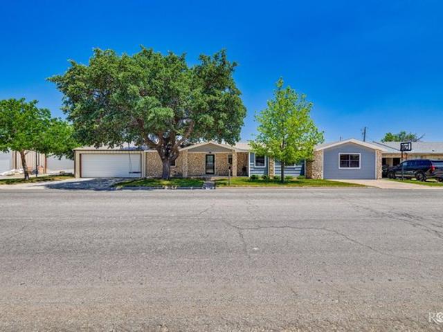 House for sale in Big Lake, Texas