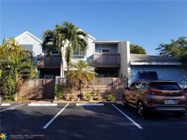 Townhouse for sale in Margate, Florida