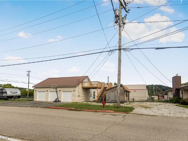 House for sale in Saint Marys, West Virginia