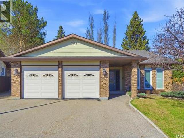 House for sale in Saskatoon, Saskatchewan