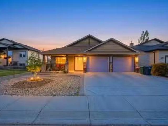 House for sale in Strathmore, Alberta