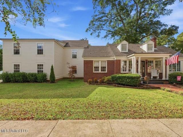 House for sale in Kentwood, Clinton