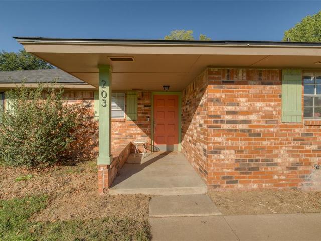 House for sale in Tuttle, Grady County