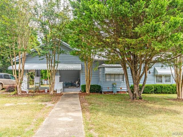 House for sale in Elmore, Alabama