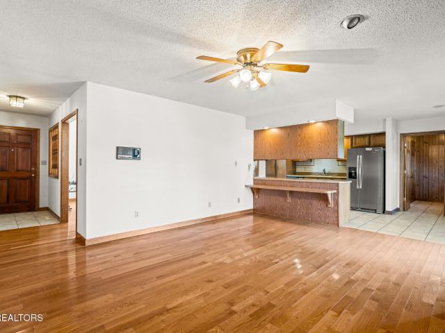 House for sale in Chapman Overlook, East Tennessee