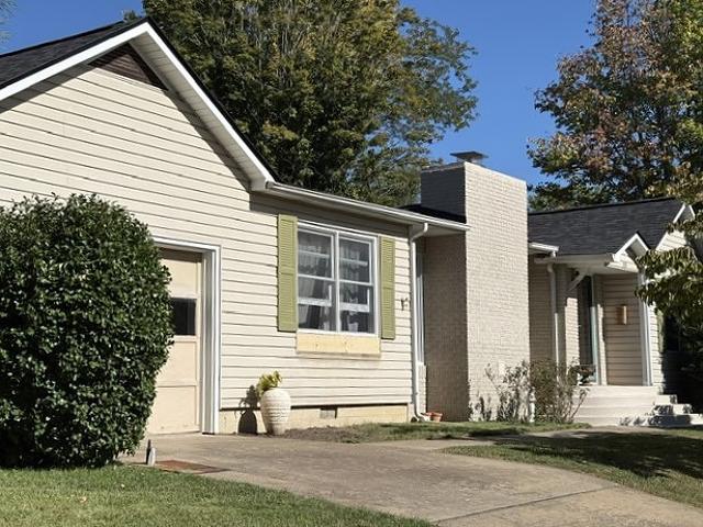 House for sale in Harrison, Boone County