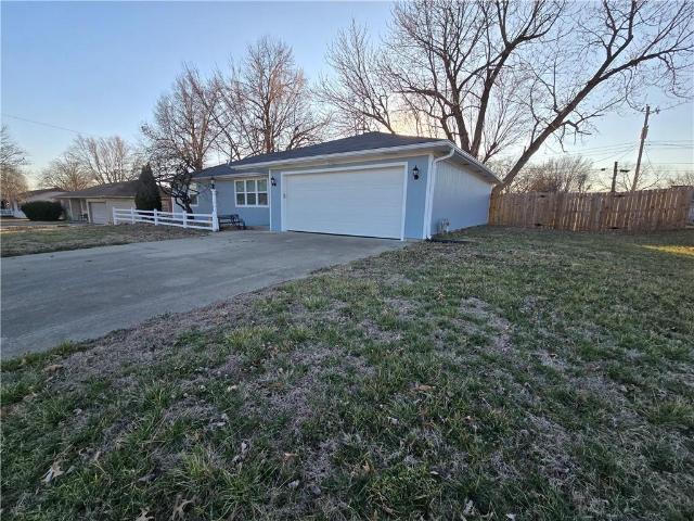 House for sale in Clinton, Missouri