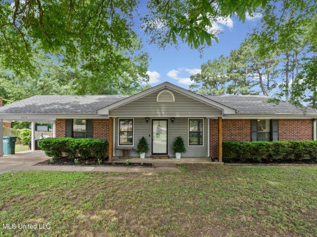 House for sale in Tate, Mississippi