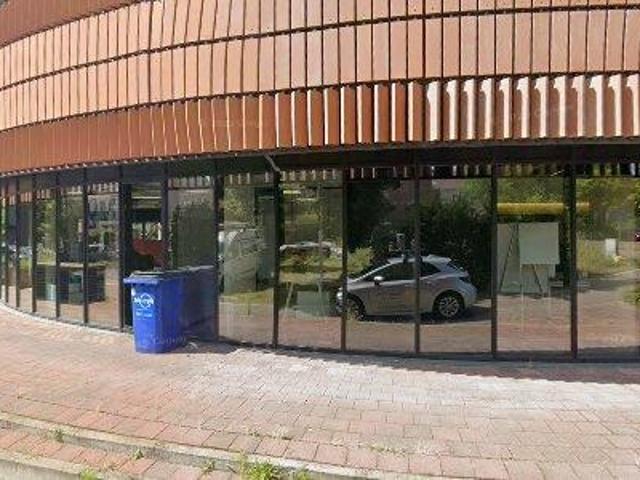 Bureau vente à Genk, Limburg