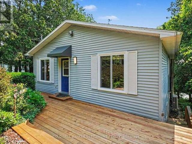 House for sale in Ontario