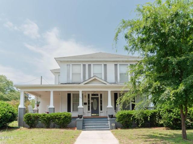 House for sale in Hamlet, North Carolina