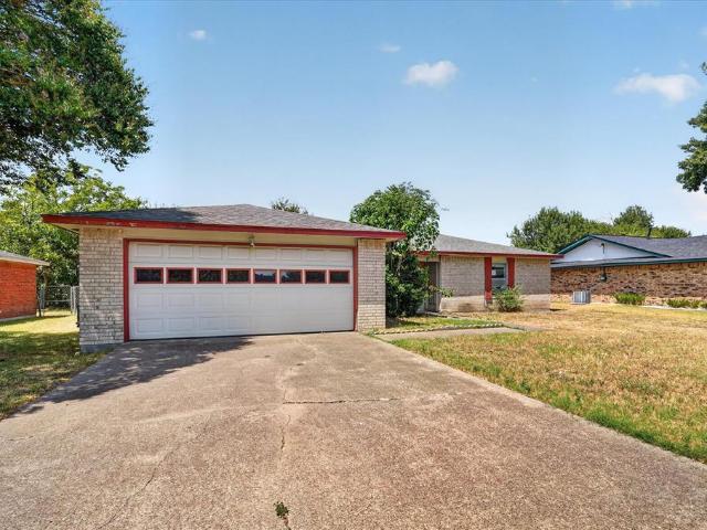 House for sale in Ellis, Texas