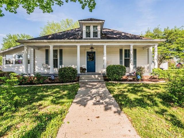 House for sale in Auburn, Kentucky