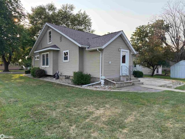 House for sale in Donnellson, Iowa